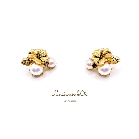 Laciann Di Gold Leaf Pearl earrings