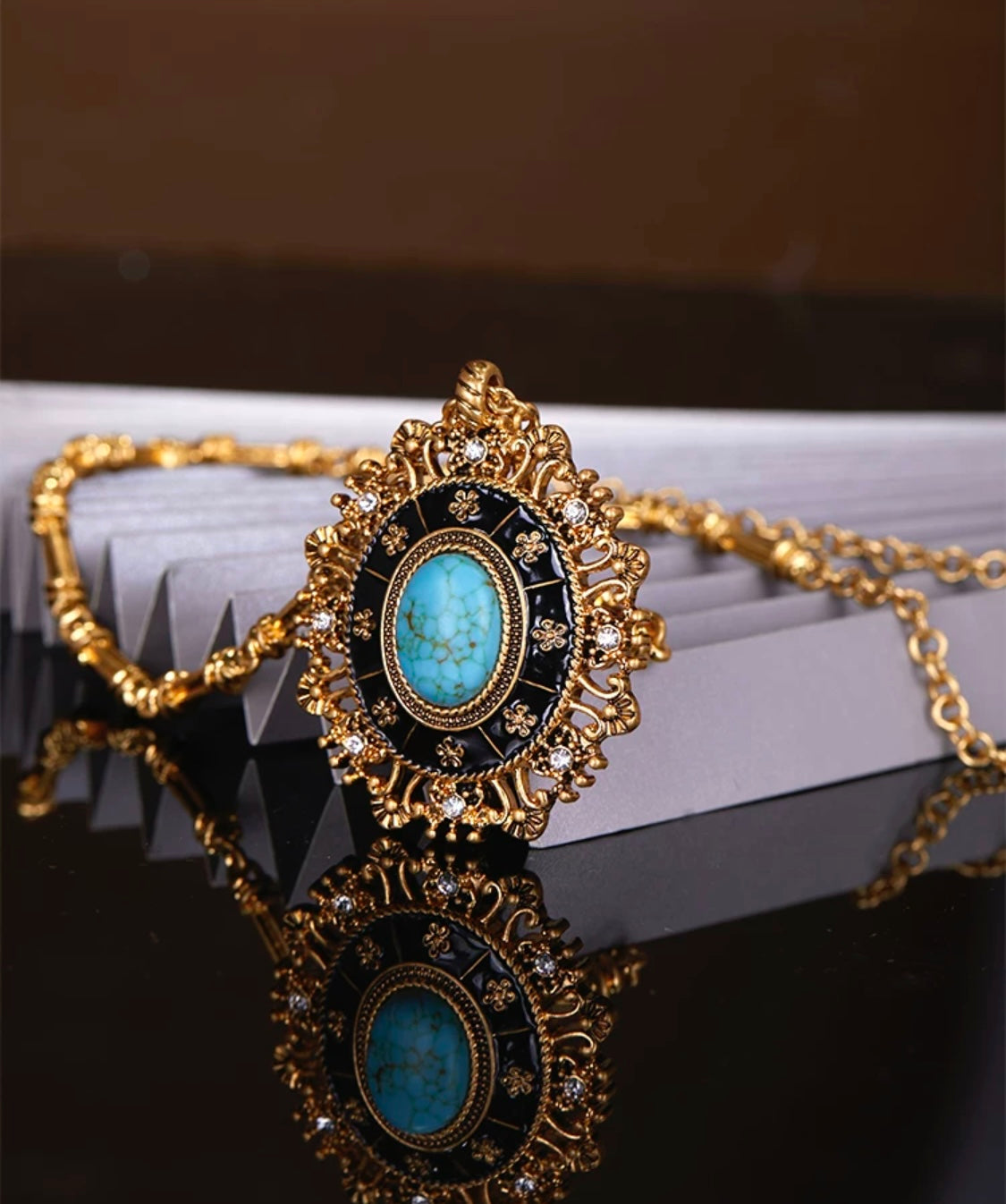 Laciann Di Turquoise Enamel Crown Necklace